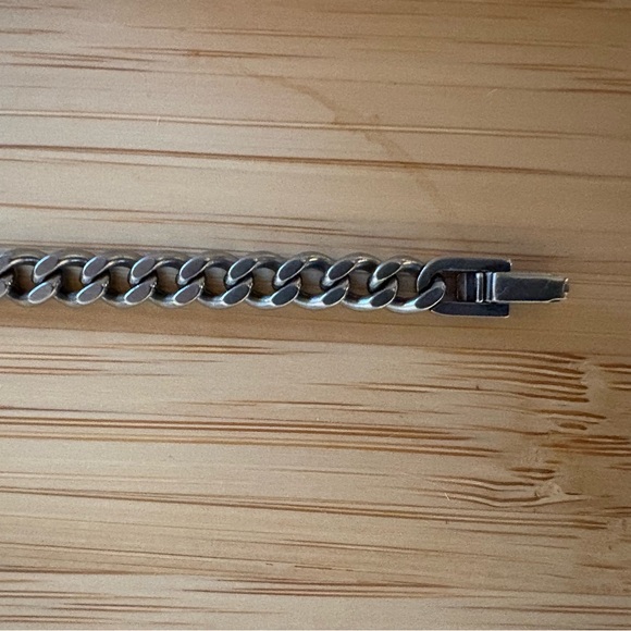 Mejuri Silver Chain Bracelet - Picture 3 of 5